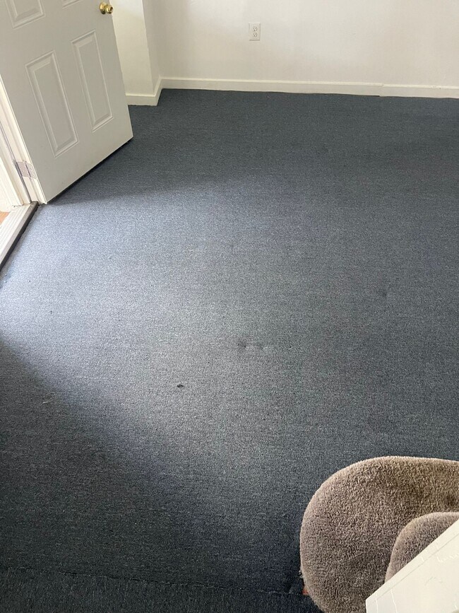 Photo - 5638 Litchfield St