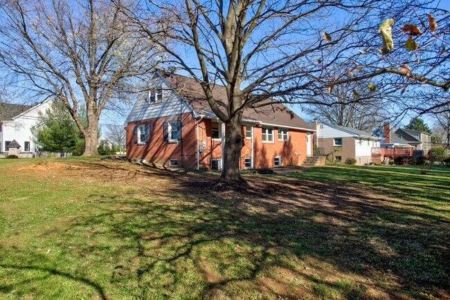 2504 Miller Rd