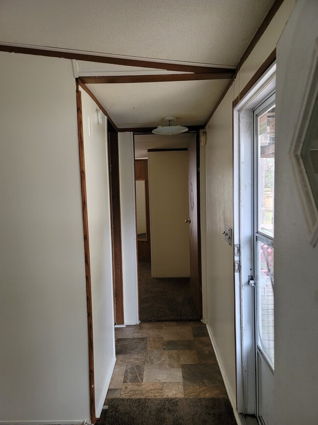 Photo - 413 Miller St
