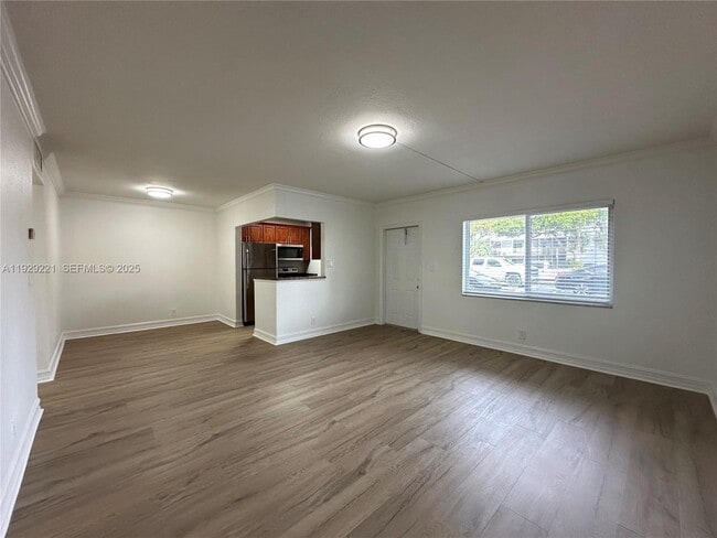 Photo - 1400 NE 56th St Unit 105