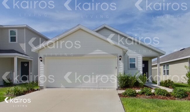 Building Photo - 4421 SW 85 Ln