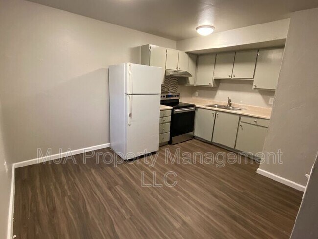 Photo - 2523 S Lakecrest Dr Unit 01