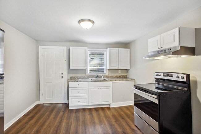 Very nice 2BR/1BA Home In Downtown Savannah - Very nice 2BR/1BA Home In Downtown Savannah