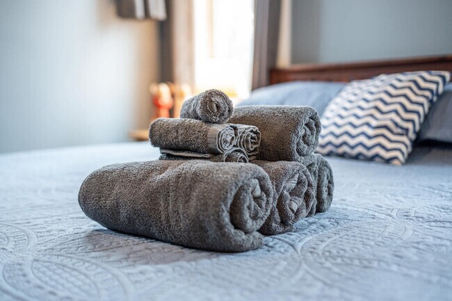 Photo - 1895 Wheeler Bridge Rd Unit ID1055522P