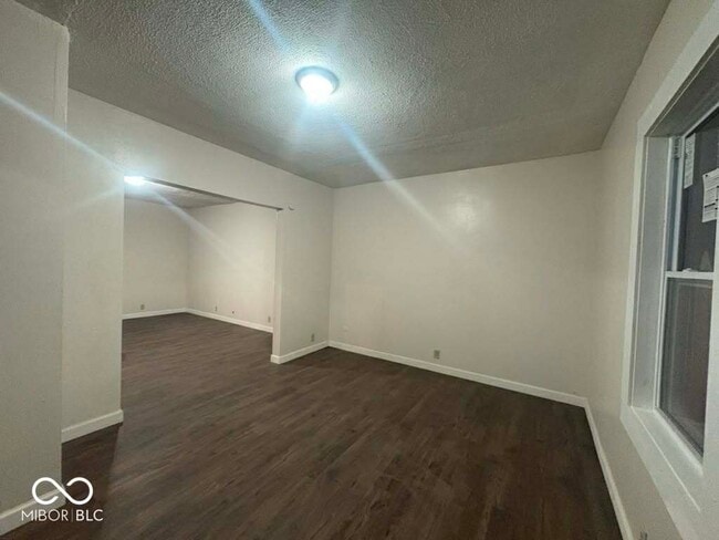 Photo - 1014 W 33rd St