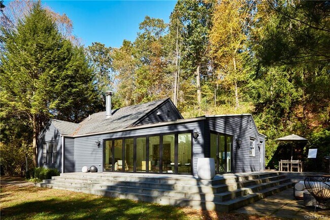 Photo - 314 Stone Hill Rd House