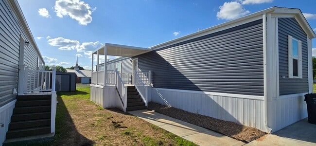 Photo - 605 Gallop Ct