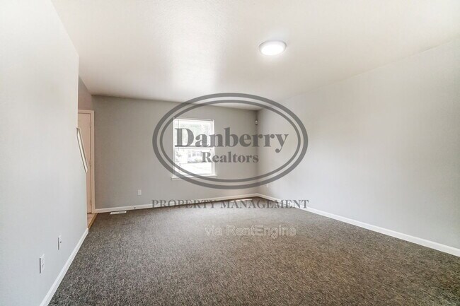 Photo - 3704 Willow Run Dr