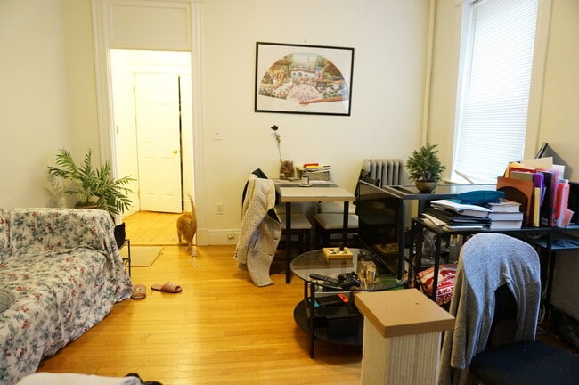 Photo - 42 Strathmore Rd Unit 1