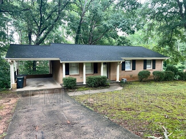 Photo - 3017 Arnold Dr