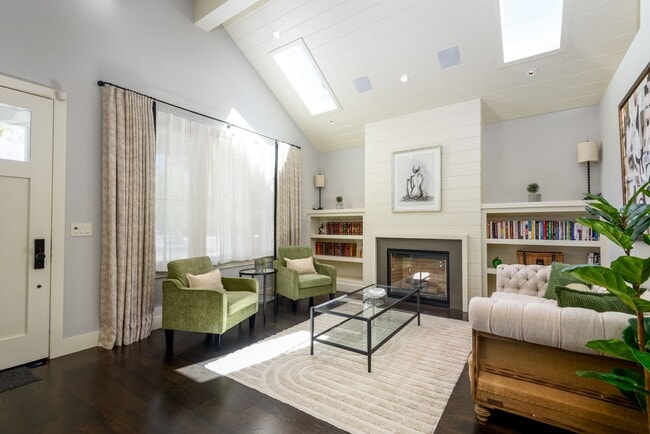 Photo - Furnished Downtown Palo Alto Modern Home with Timeless Design