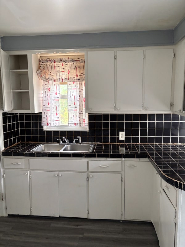 Photo - 18615 Pembroke Ave