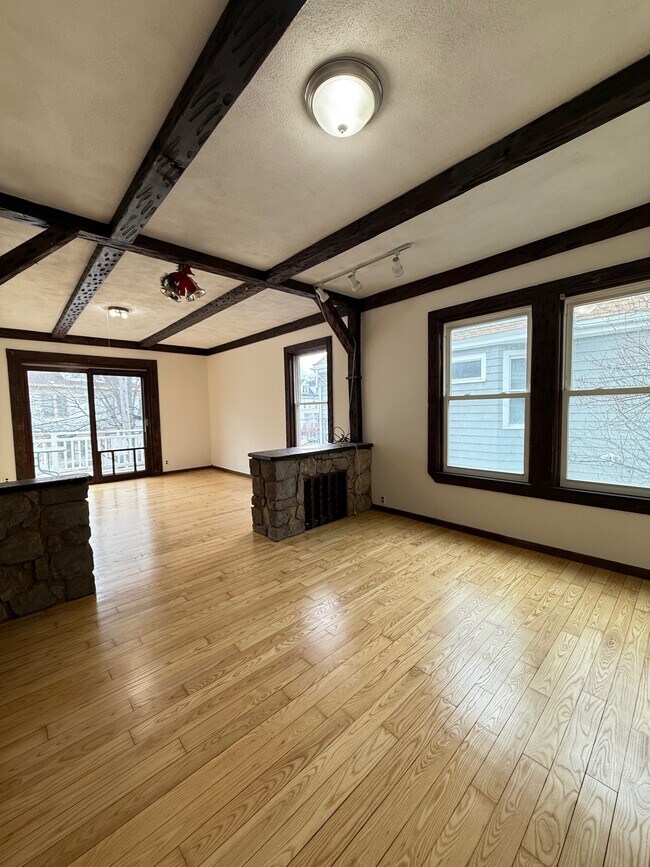 Building Photo - 5 Alcott St Unit 2