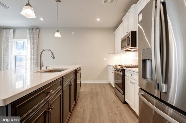 Photo - 4395 Peach Lily Ln Unit 304