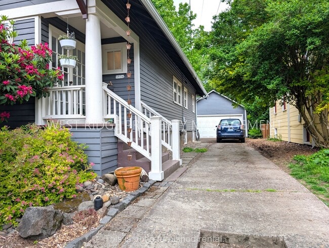 Photo - 3934 SE 33rd Pl