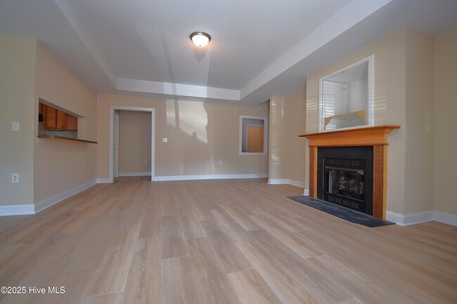 Photo - 1930 Tara Ct Unit 103