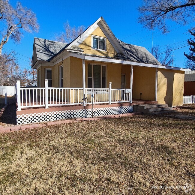 Building Photo - 805 Walnut Ave Rental