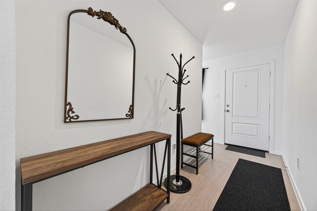 Photo - 28923 Great Cyn Dr