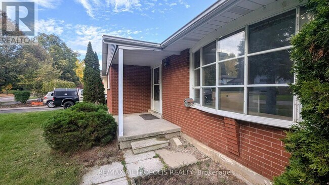 Photo - 83 Longwood Dr