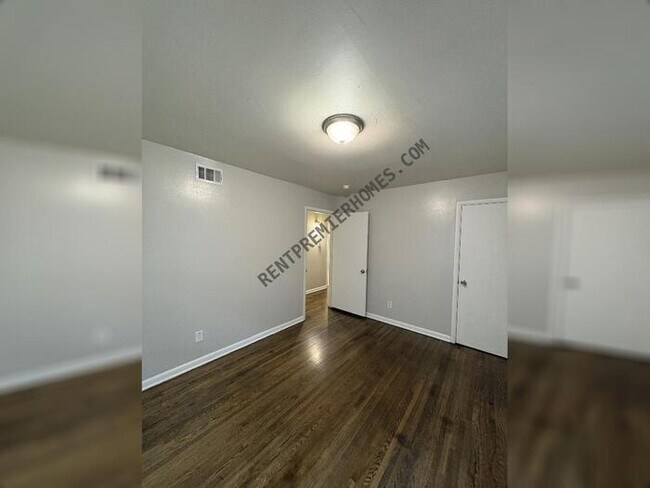 Photo - 13 Gregory Ln