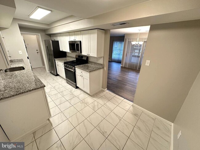 Photo - 10234 Prince Pl Unit 17-201