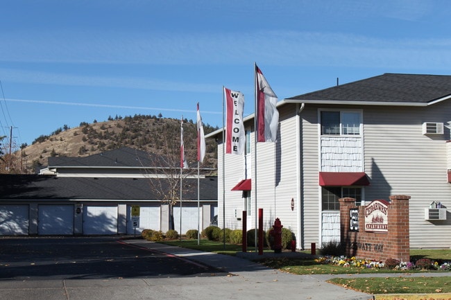 Cedarwest Apartments