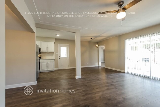 Photo - 2133 W Palmaire Ave