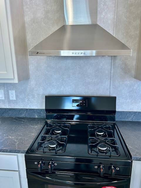 Photo - 8001 Hamilton Ave