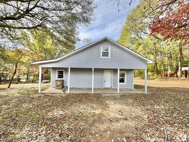 Building Photo - 1741 Womble Ln Rental