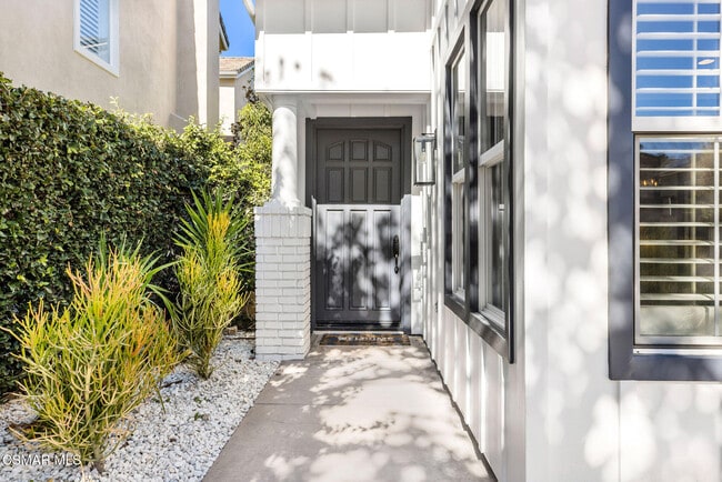 Photo - 6051 Caledonia Ct