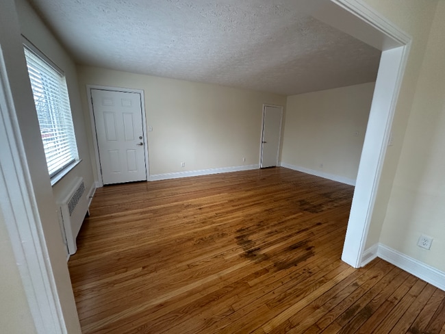 Photo - 5937 Oakwood Ave Unit 3