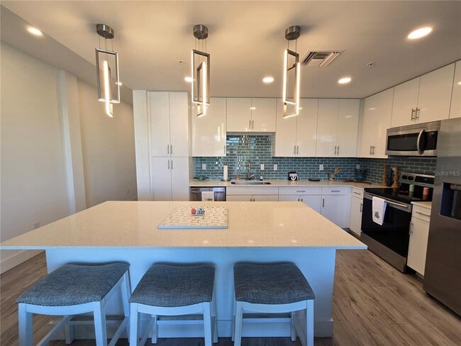 Photo - 1709 N Tamiami Trl Unit 201