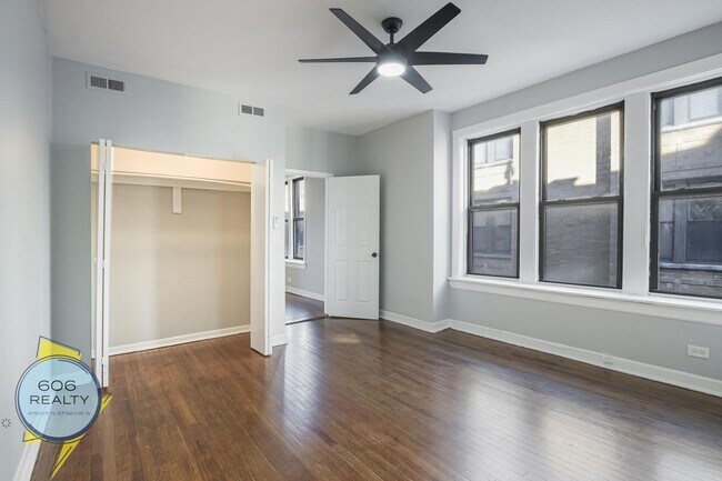 Photo - 1024 E Hyde Park Blvd Unit 3N