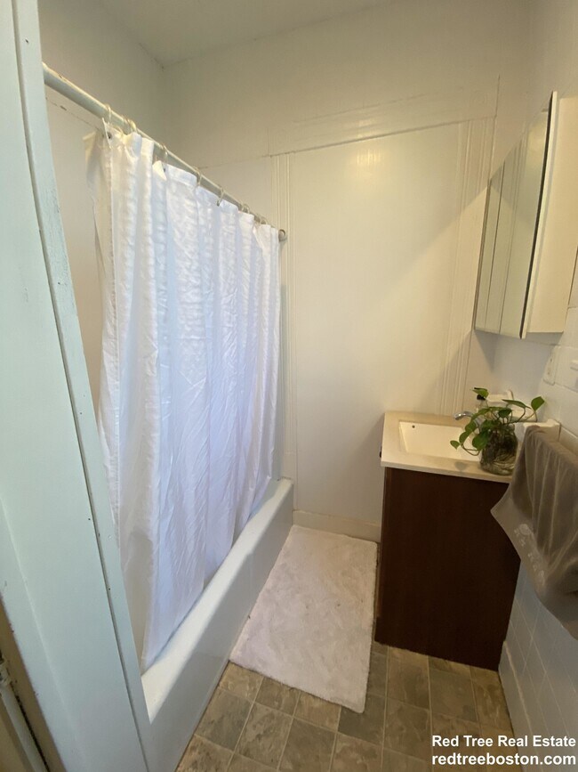 11 Stickney Ave Unit 1