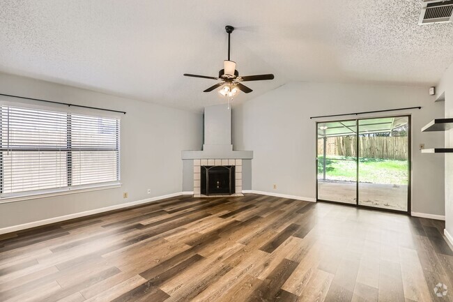 Building Photo - Ready for Move In! Rental
