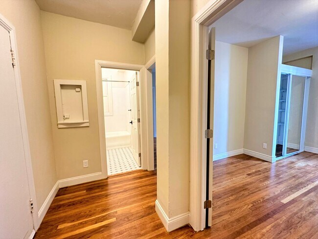 Photo - Jones Street Apartments LLC.