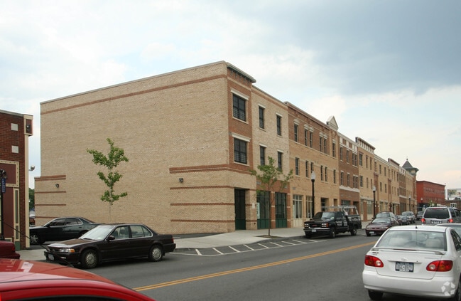 Photo - The Hamilton