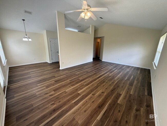 Photo - 104 Kemper Ln