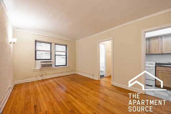 Photo - 532 W Arlington Pl