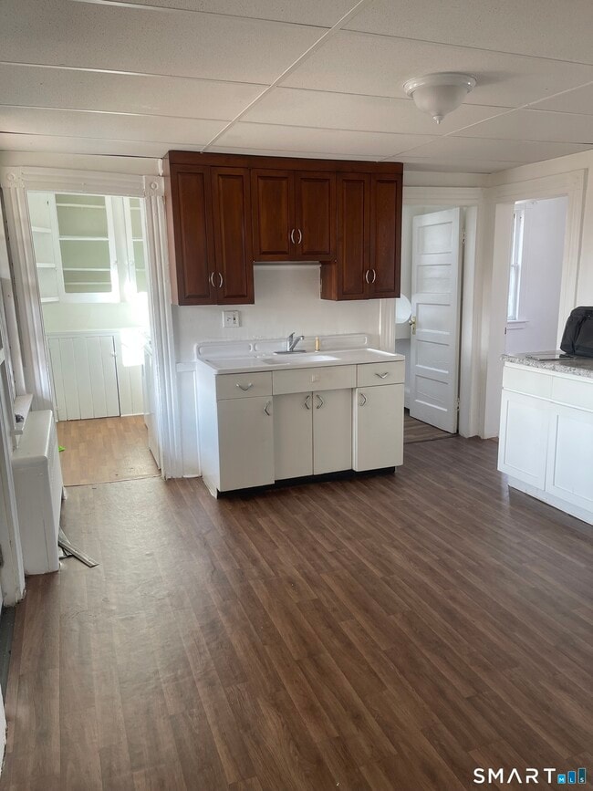 Photo - 85 Franklin St