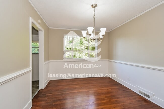 Photo - 1820 N Beltline Blvd