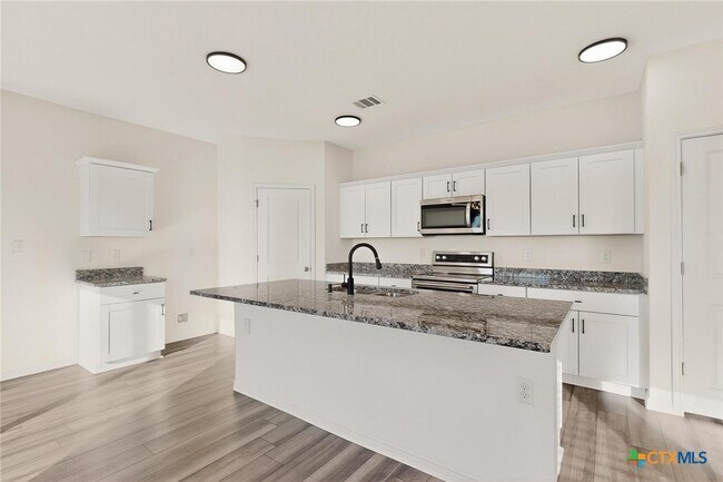 Photo - 361 Wren Ln