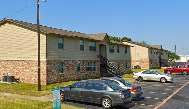 Photo - 401 N Shady Shores Rd