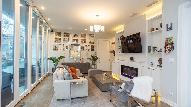 Photo - 1947 W Diversey Pkwy Unit 1W