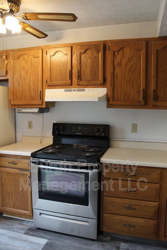 Photo - 501 Tyler Dr