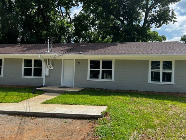 Building Photo - 468 N Locust St Unit 2