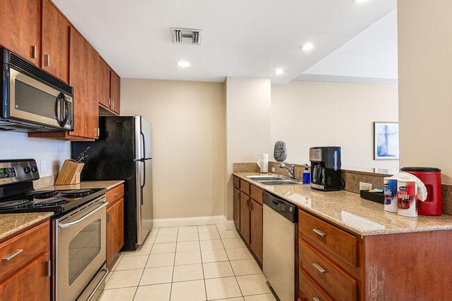 Photo - 925 Common St Unit ID1266934P