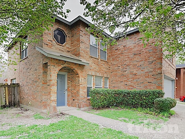 Photo - 541 Gibson St