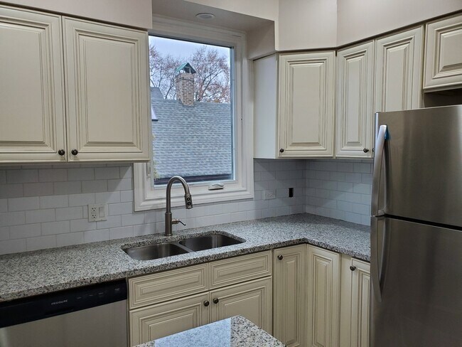 Photo - 4130 N Monticello Ave