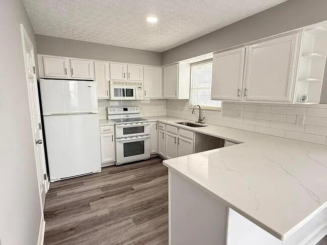 Photo - 904 Charleston Way Dr Unit 20F